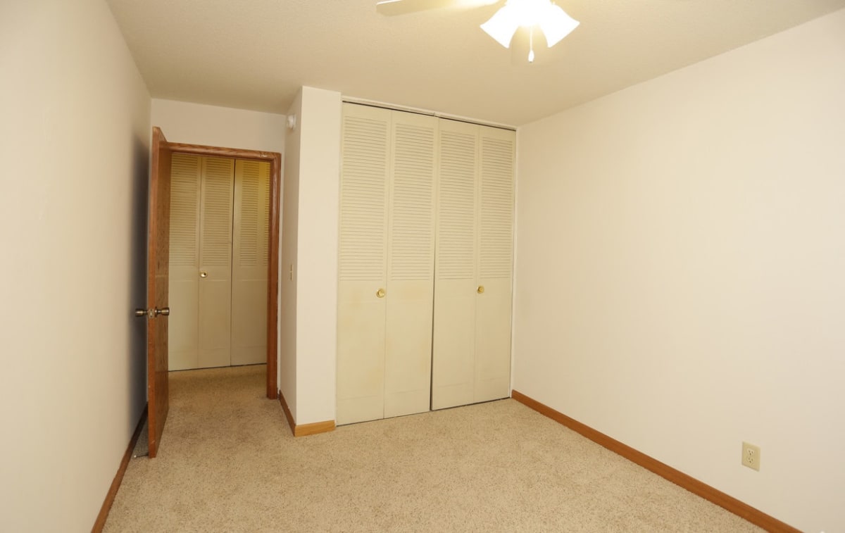 Photos and Video of Carrington Drive Apartments in Brooklyn Center, MN