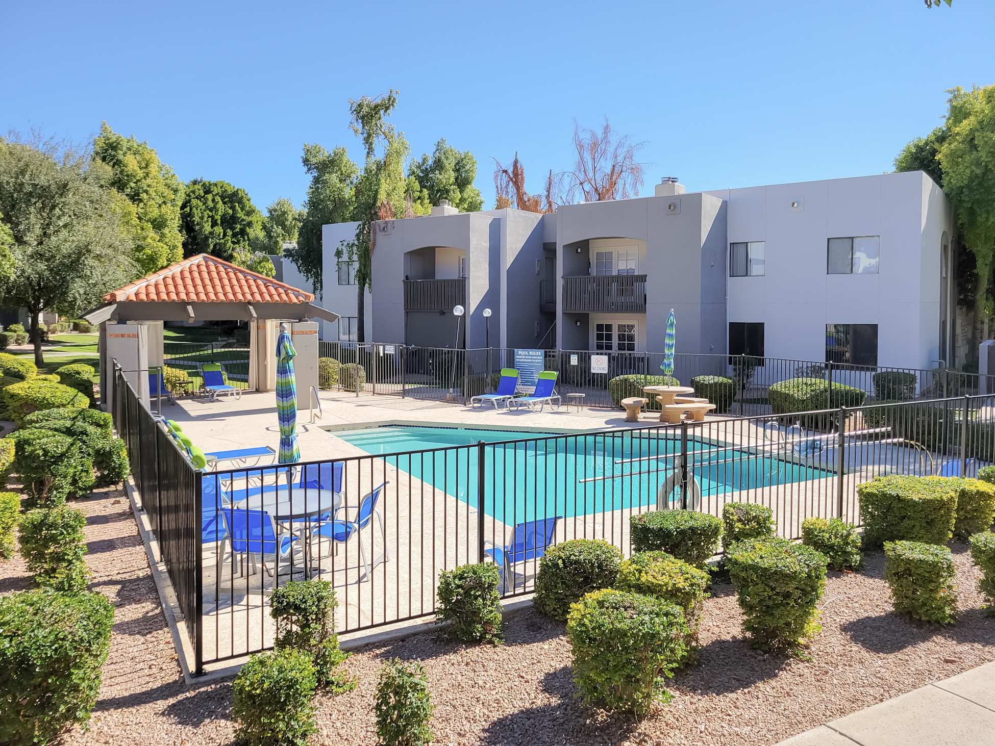 Pool and poolside area at Stonebridge.