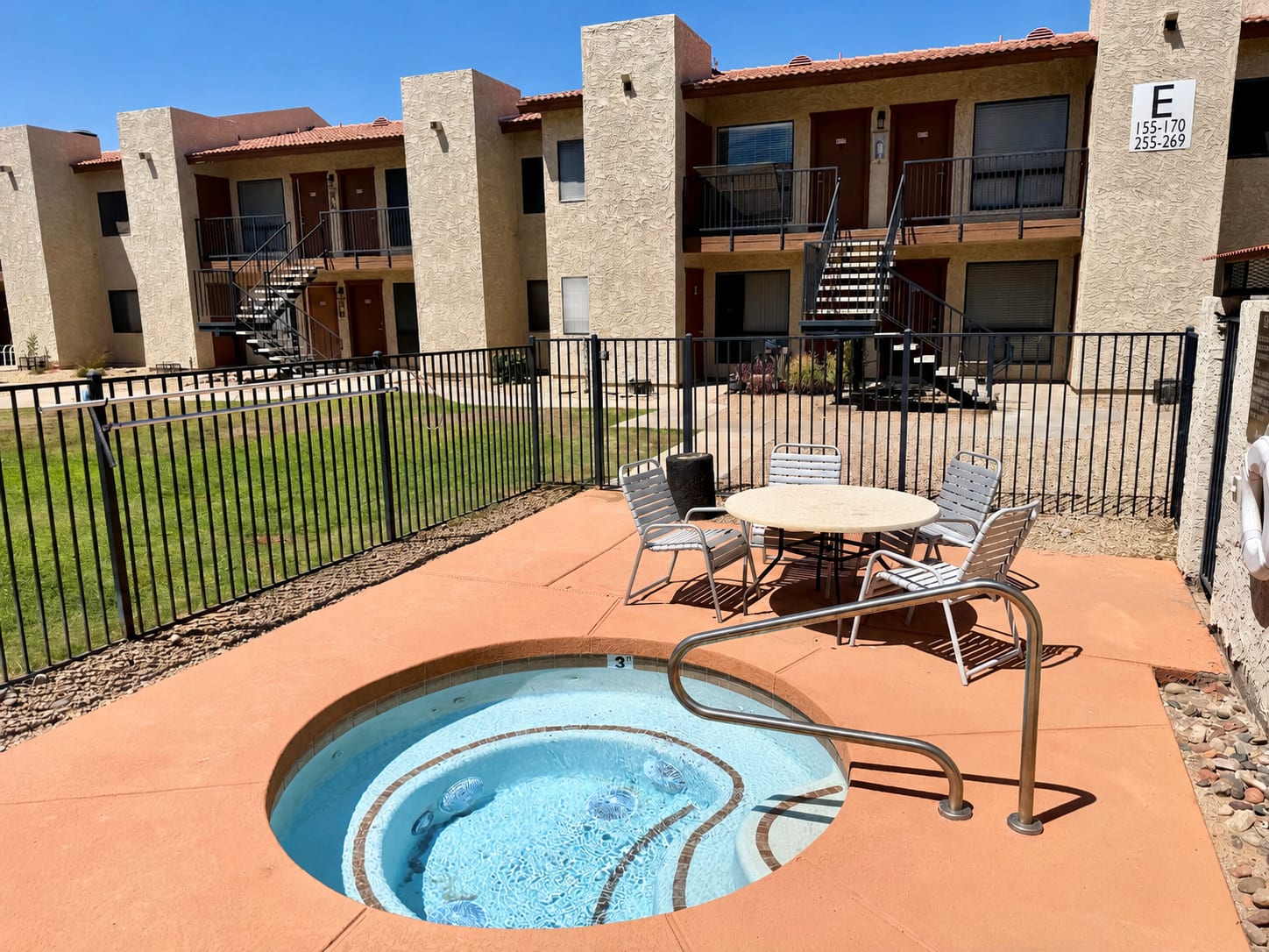 Spa and hot tub at Windsprings Apartments.