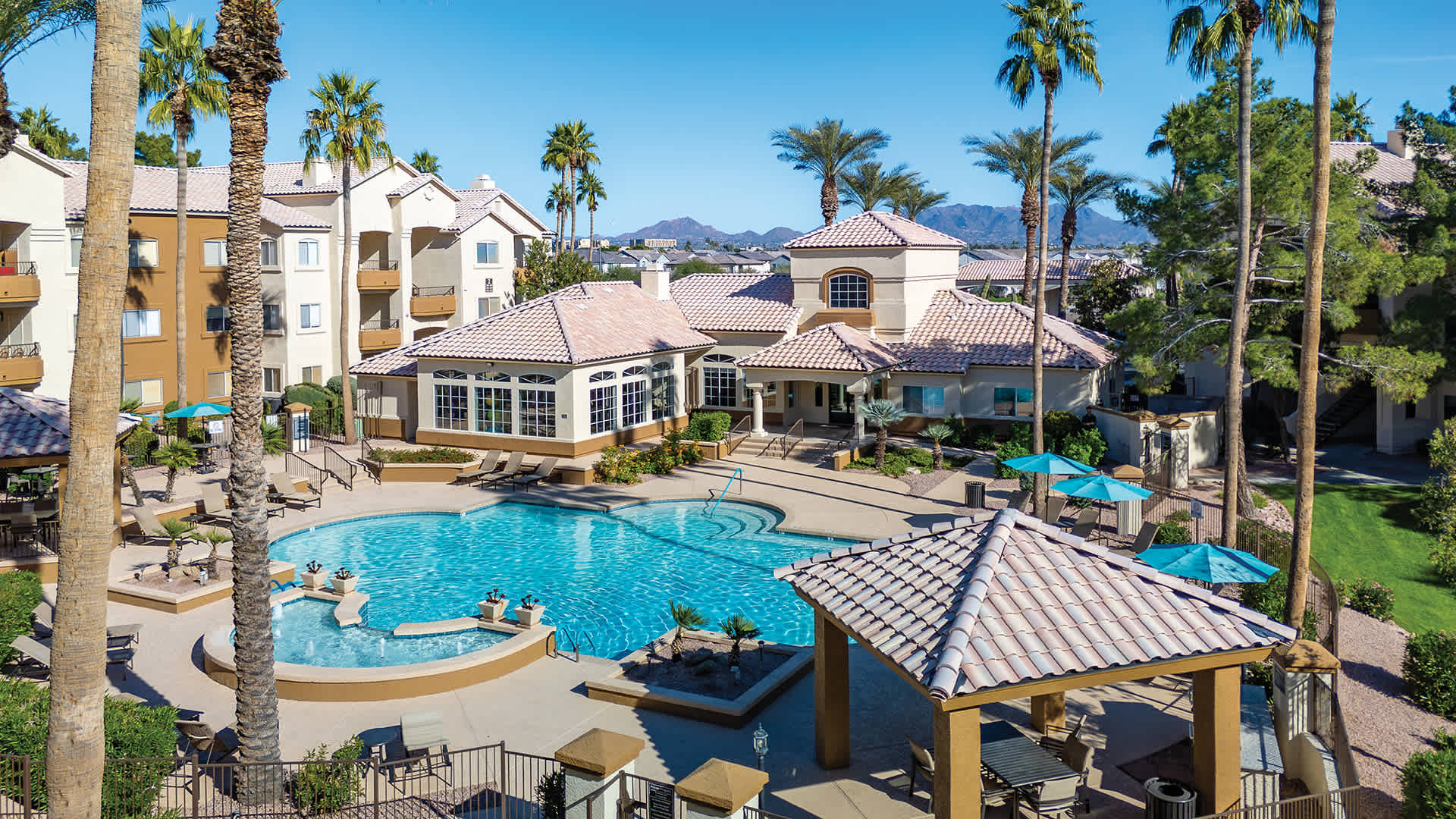 Pool and poolside area at Sonterra Apartments at Paradise Valley.