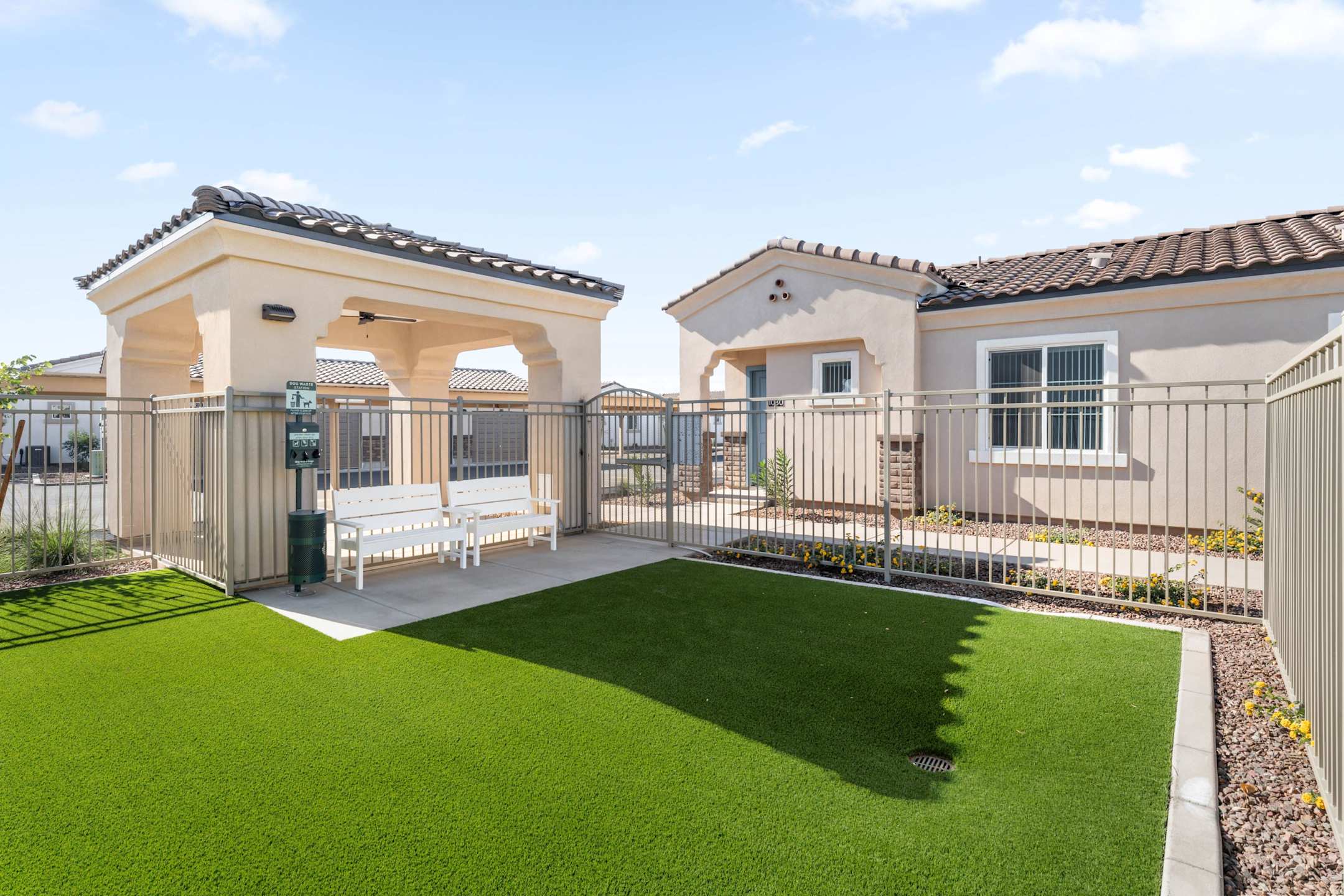 Enclosed dog exercise area at Allero 59.
