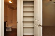 closet with shelving