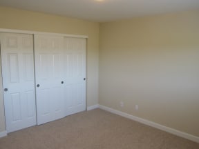 Bedroom show with closet