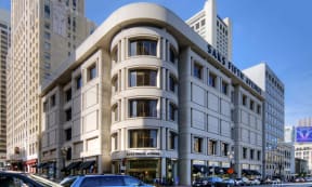 the building in which the hotel is located
