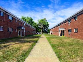 Safe Outdoor Walking Paths at Emerald Village Apartments, Ohio, 44094