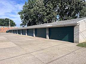 Houses With Attached Garage at Emerald Village Apartments, Willoughby, OH