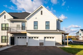 Apartment Homes Featuring Garages & Driveways