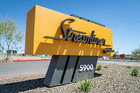 A large yellow sign with the word "Streamliner" on it.