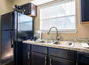 Nice size kitchen to cook and entertain