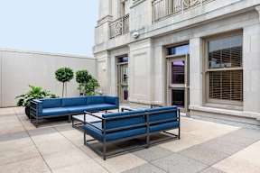 Amenity deck at a downtown New Orleans apartment community designed for relaxation
