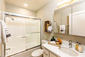 The Marc | Bathroom