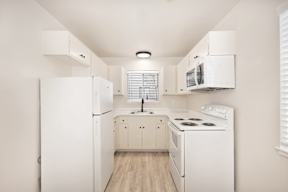 The Camellia on Buck | Kitchen
