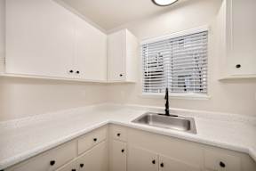 The Camellia on Buck | Kitchen