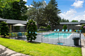 Scotsboro Square | Pool