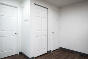 Broadway Center | Closets