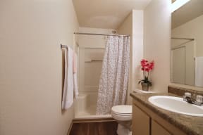 Tacoma Apartments - Miramonte Apartments -bathroom