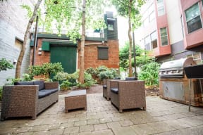 Seattle Apartments - Ellis Court Apartments - courtyard