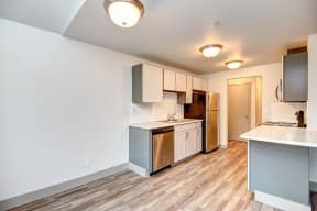 Tacoma Apartments- Sunrise Ridge Apartments- Tacoma Apartments- Sunrise Ridge Apartments-  Kitchen Dining