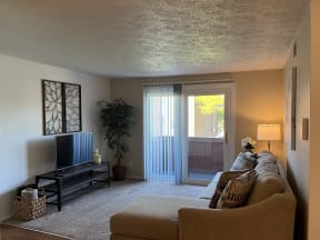 Spacious Living Area at Deauville Park Apartments, Monroeville PA