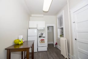 745 Wolseley Apartment