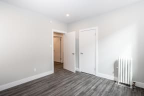 883 Grosvenor Avenue