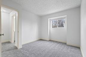 Living room at Stony Creek Apartments, California, 95401