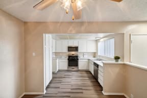 the preserve at ballantyne commons apartment living room and kitchen