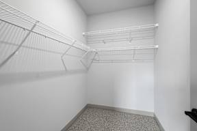 Forest Edge - Walk-in Closet