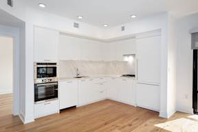 2 Bedroom/2 Bathroom Light Finish Kitchen