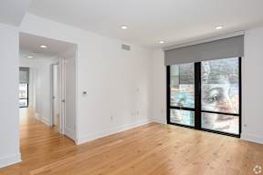 1 Bedroom/1 Bathroom floor plan dining area