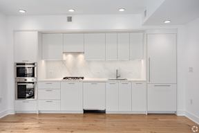 1 Bedroom/1Bathroom kitchen with light finish cabinets