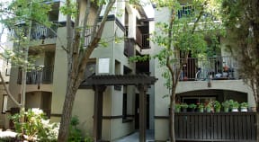 the building in which the apartment is located