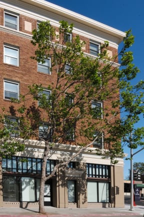 the building in which the hotel is located