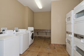 Laundry Center Colonial Lakes Apartments in Lake Worth, FL