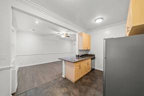 Kitchen in 6128 Wilshire apartment with plenty of cabinet storage, spacious countertops and updated appliances