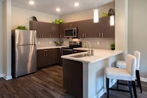 Island Kitchen at Cosmopolitan Apartments, Pittsburgh