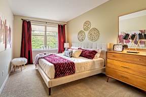 Large Bedroom at Cosmopolitan Apartments, Pittsburgh, 15237