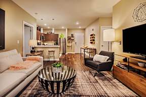 Living Area at Cosmopolitan Apartments, Pittsburgh, PA 15237