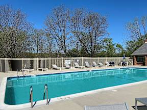 the swimming pool at the resort at governors residence
