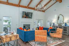 Auburn interior 5