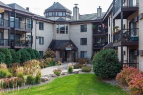 senior 55 plus living at Riverview Highlands in St Paul