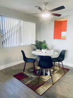 dining room at Parc Medallion Apartments, Union City, CA, 94587