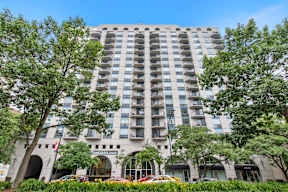 the building in which the hotel is located