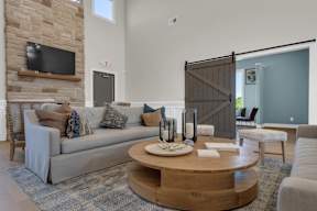 Lounge With TV at Arrowood Farms, Clarksville
