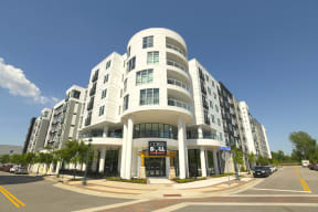 Exterior View at Mosaic Summit Pointe, Chesapeake, VA, 23320