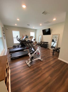 Fitness Center at Sunnybrook Pointe Apartments