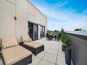 Common area outdoor seating.