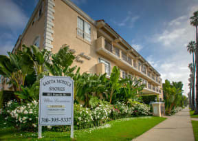 Apartment Building in Santa Monica