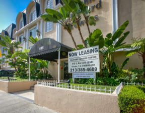 Apartment Building in Los Angeles