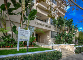 Apartment Building in Beverly Hills